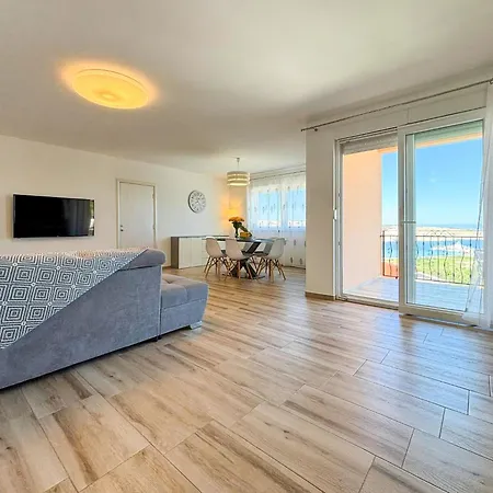 Apartmán Mare-2 By Interhome