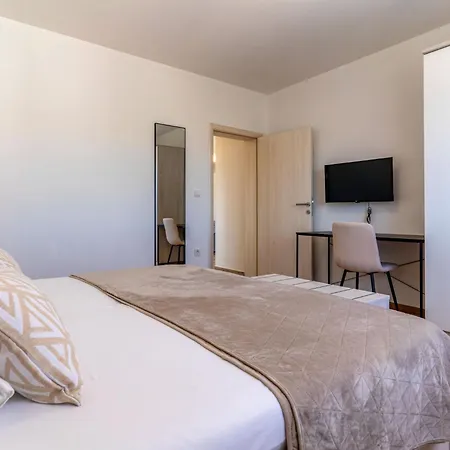 Apartmán Mare-2 By Interhome